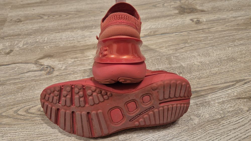 Under armor phantom