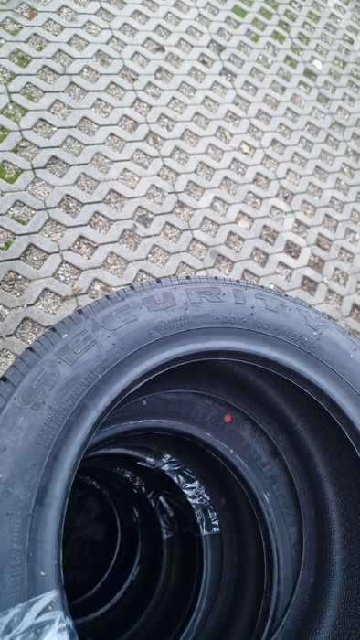 Anvelope NOI 195 50 R 13 C și 185 R 14 C SECURITY
