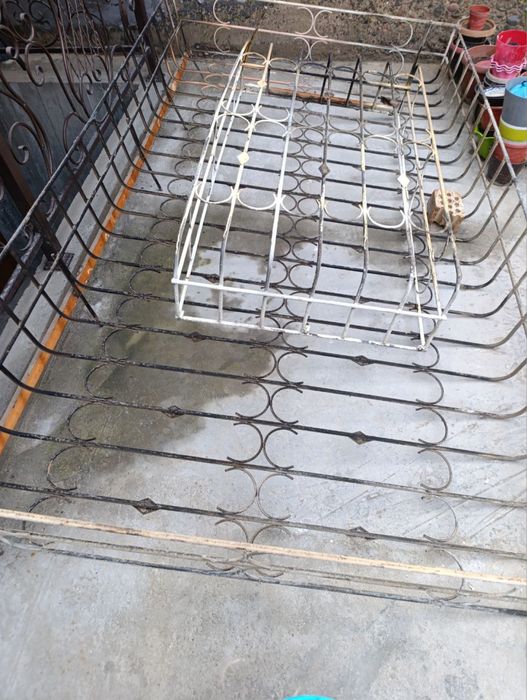 Продаётся решетки и угольник