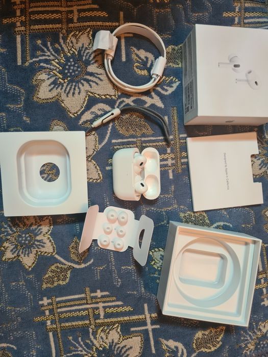 Air pods 2 2gn .