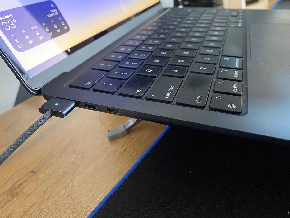 Macbook Air M2 (8/256) midnight
