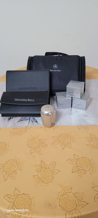 Jeantă și huse Mercedes Benz
