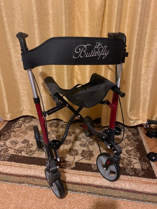 Cadru ajutator pentru mers cu roti