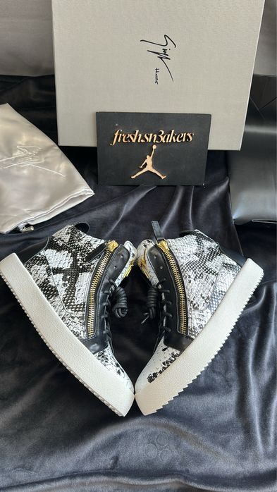 Giuseppe Zanotti size 40