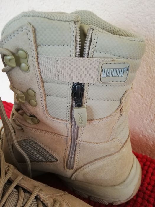 Bocanci noi Magnum nr 42,5 piele naturala bărbati