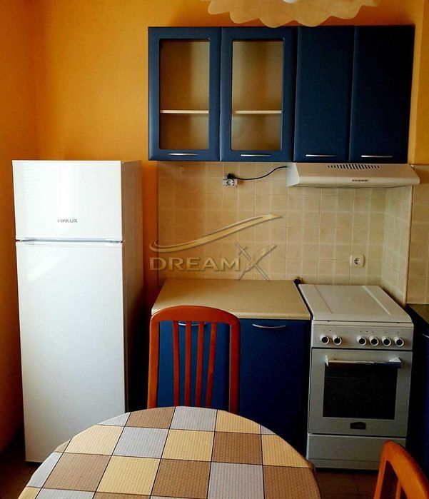 Дава се под наем Двустаен апартамент в Пловдив, Южен - 50 кв.м за 378.93 € - Снимка #2