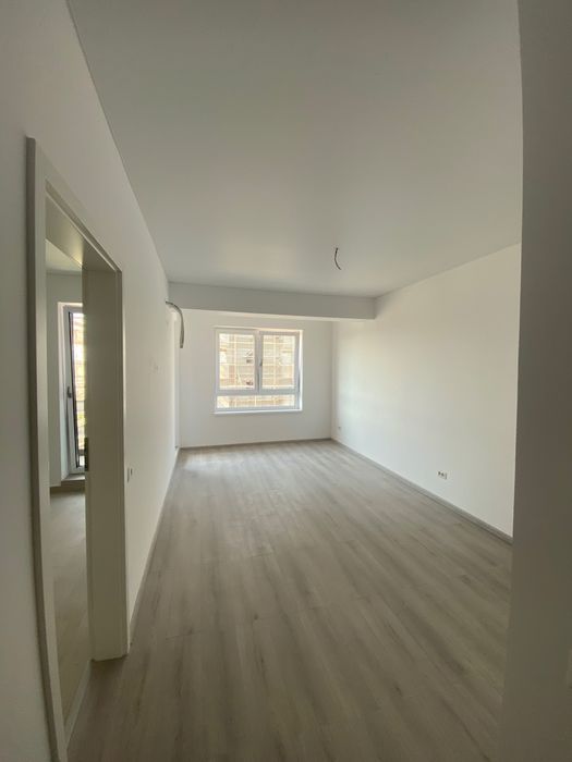 Închiriez garsonieră nemobilată, cu loc de parcare sect.4, Dr. Jilavei