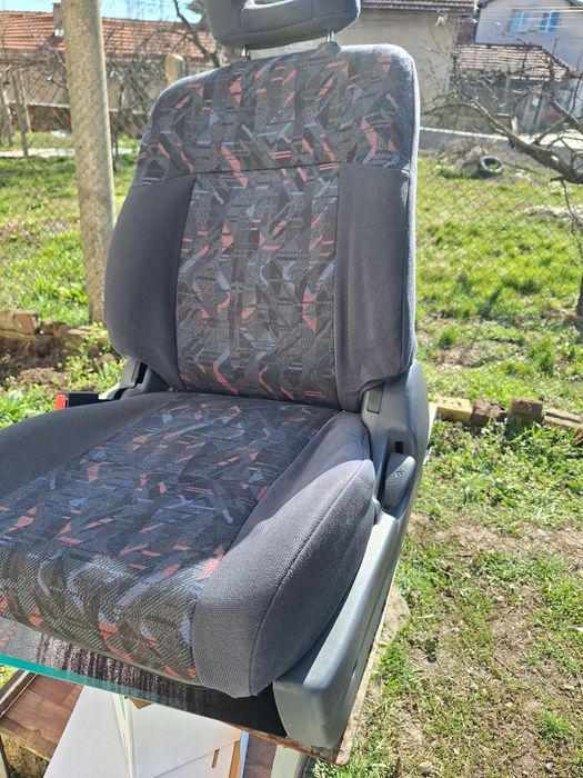 Седалка лява шофьорска здрава