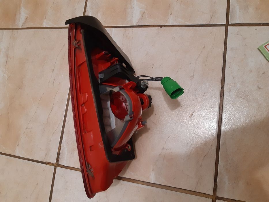 Stop sanga spate haion Audi A6 necesita reparatie .