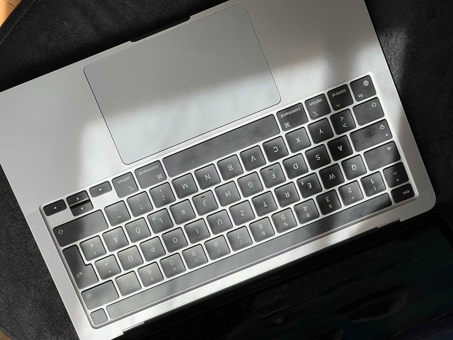 MacBook Pro 13" Apple M1 | 8GB RAM | 256GB SSD | Space Gray – Stare Impecabilă