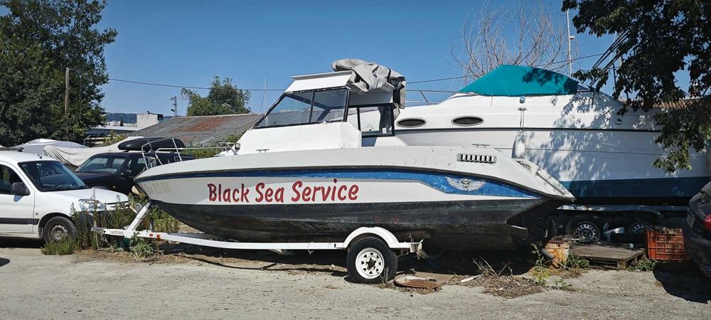 Лодка Bayliner дължина 6. 50; широчина 2. 00; височина на борда 1. 20