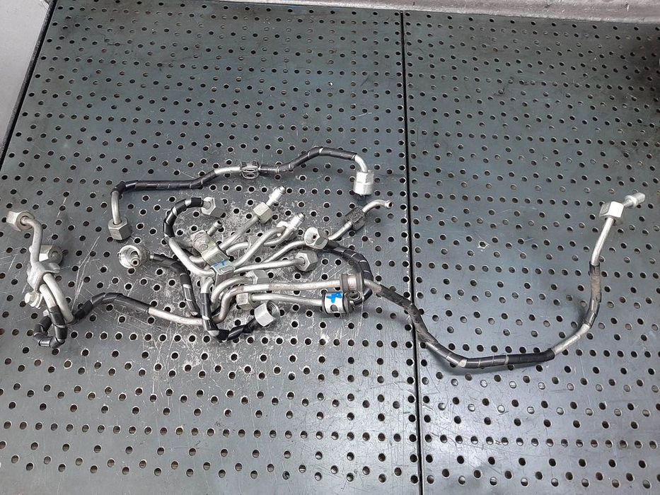 Set conducta alimentare rampa injectoare land range rover vogue 4 l405 3.0 d 306dt euro 6 dupa 2015