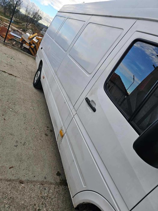 Бус 311 работи всичко