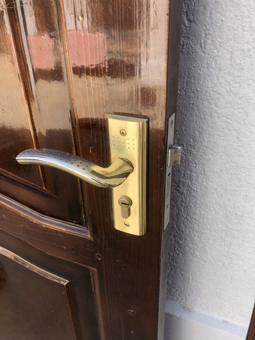 Двери межкомнатные