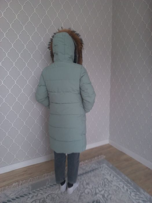 Продам женскую куртку