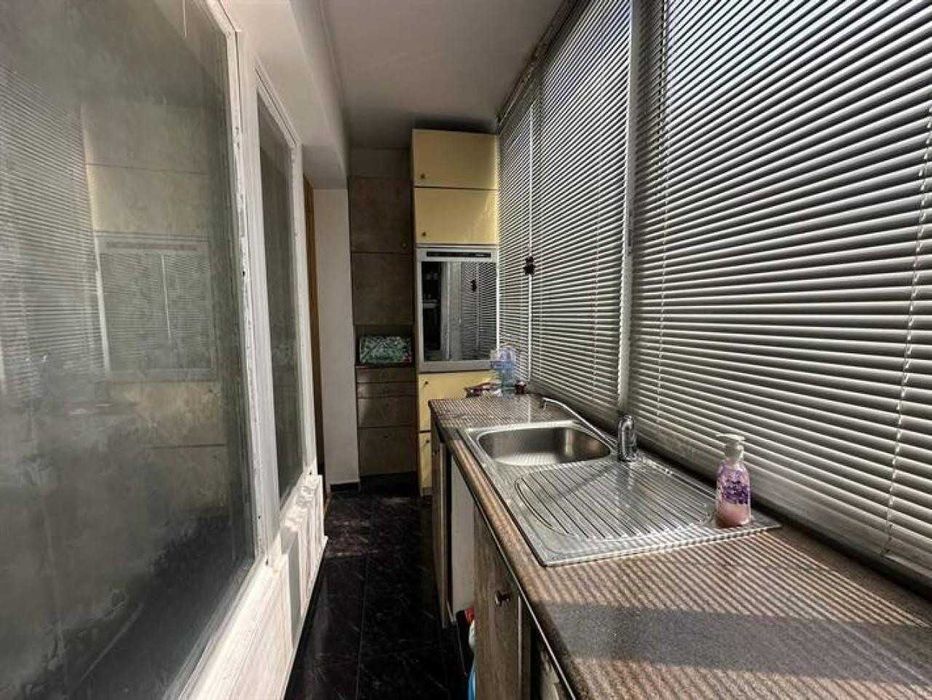 Продава се Тристаен апартамент в Пловдив, Център - 64 кв.м за 1172 €/кв.м - Снимка #11