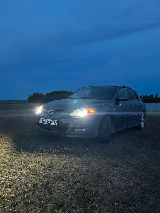 Продам авто мазда 3