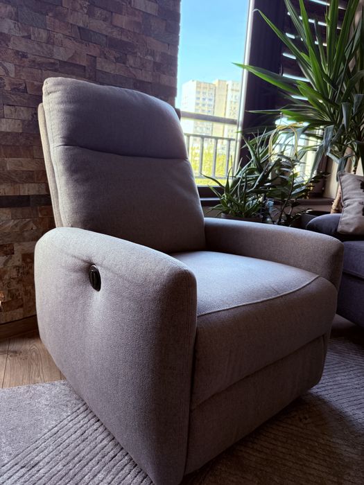 Разтегателно кресло сиво с ел. Механизъм