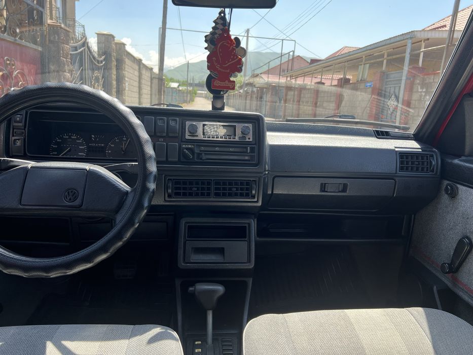 Volkswagen Golf 2 моно впрыск 1.8 АКПП