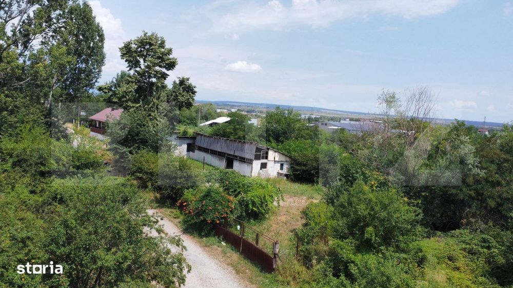 Teren intravilan 775 mp, zona Islaz