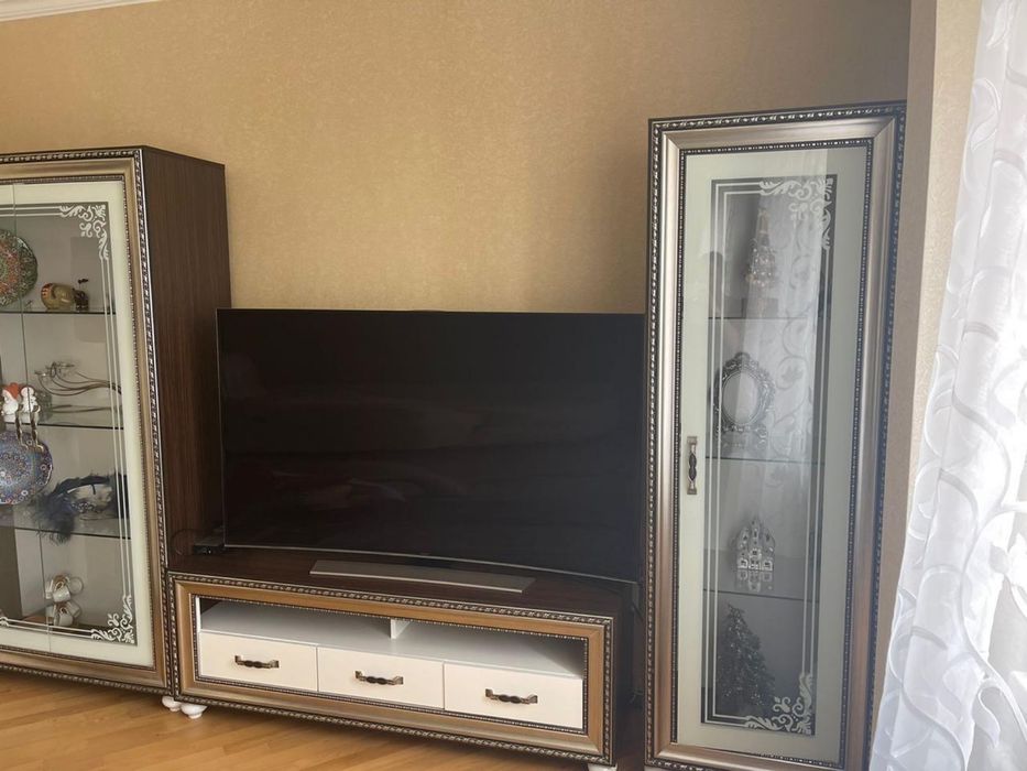 Гостиный гарнитур из дерева