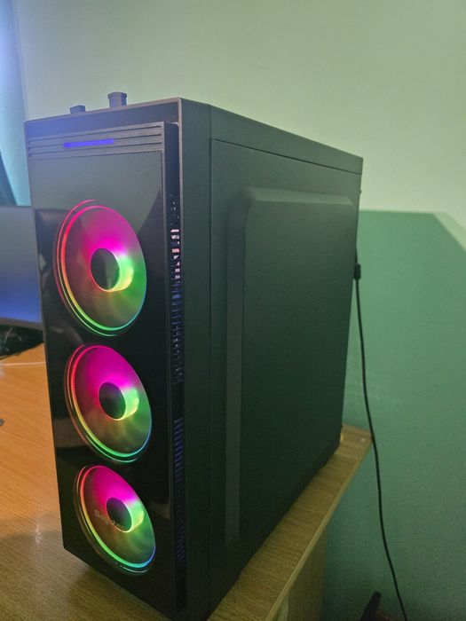 Vand/Schimb PC Gaming cu Monitor și mouse inclus