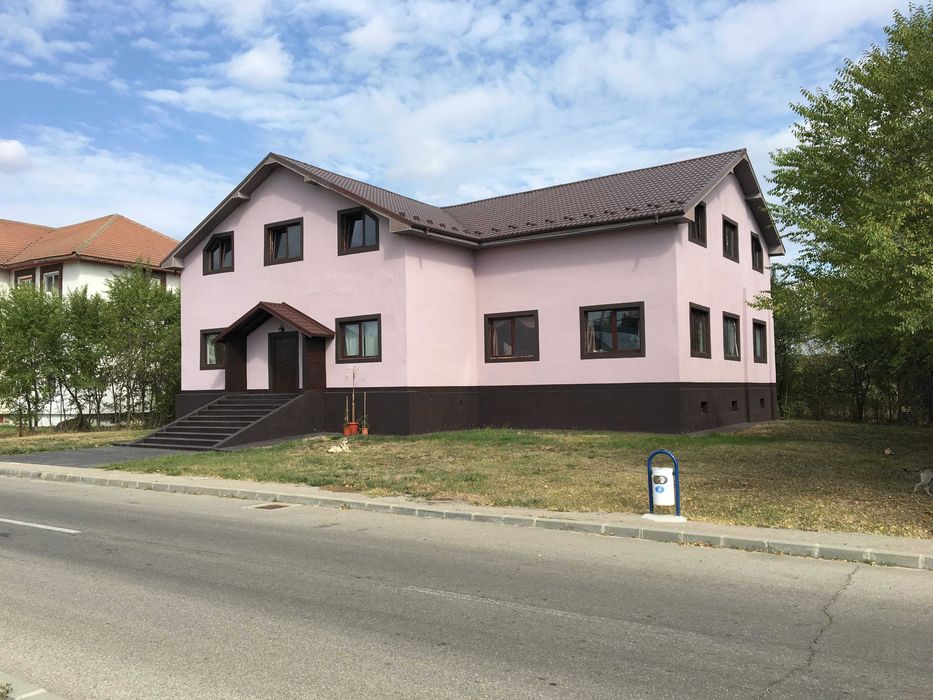 Spatiu comercial de vanzare in orasul Scornicesti, judetul Olt