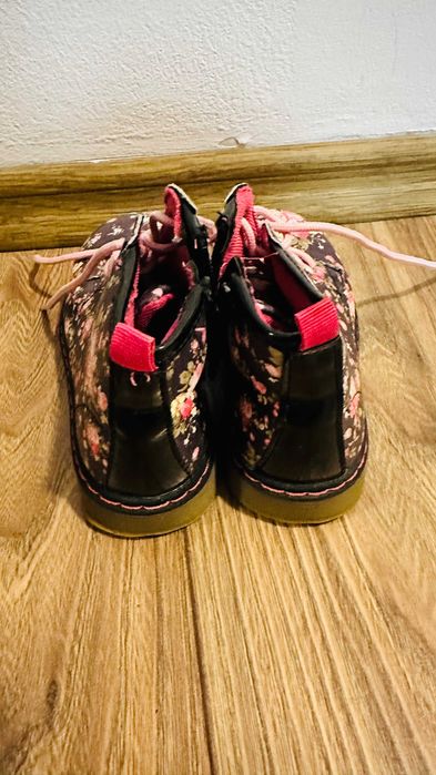 Ghete Cupcake, negru cu flori roz, fete, 25