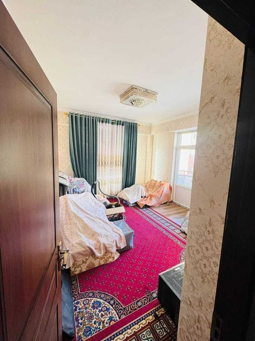 3 хоналик квартира 2 кават кирпичный дом, 7 микр, 43-мактаб