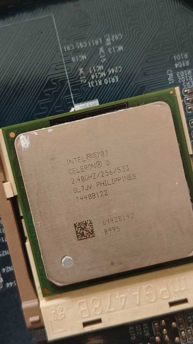 Материнская плата Shuttle MV43V v8.1A + Intel Celeron D 320 + кулер