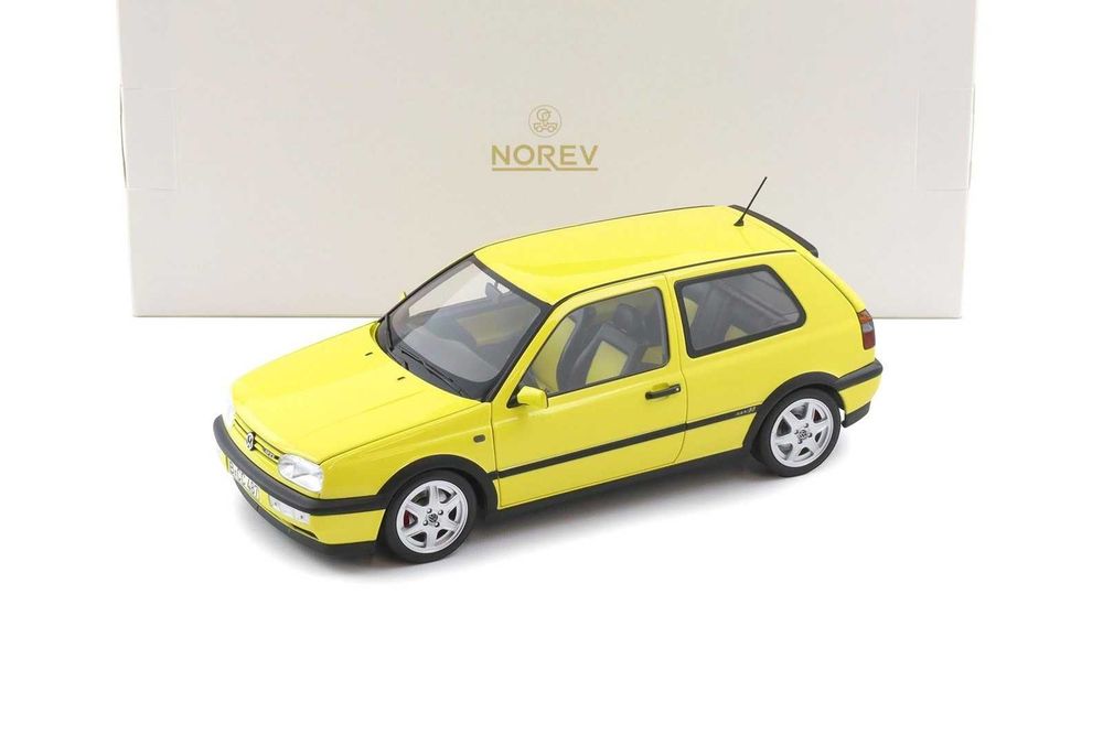 Macheta Volkswagen Golf GTI 1994 Color Concept (Mk3) 1:18 Norev