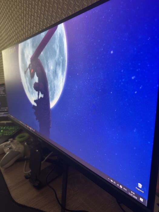 Монитор Sans 28,7 диагональ