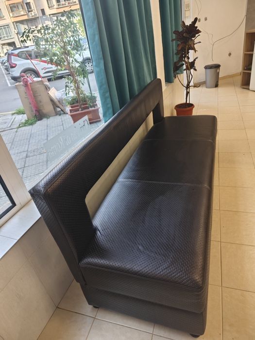 Продавам кожен диван