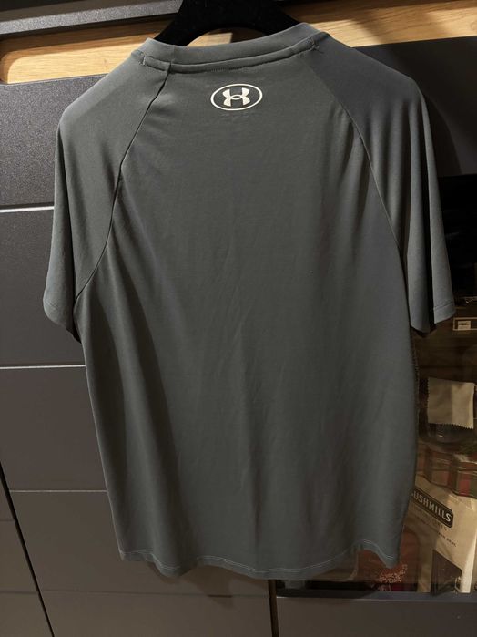 Мъжка спортна тениска Under Armour Тhe tech tee