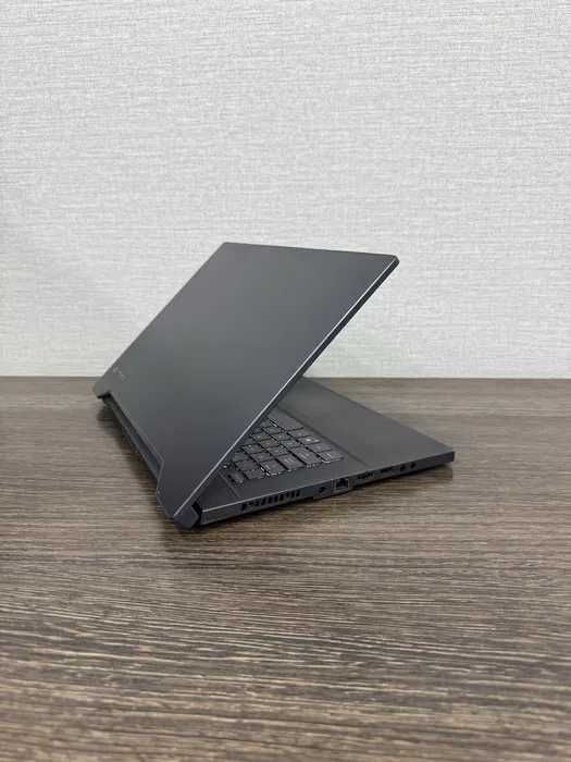 ASUS ROG Zephyrus M15 GU502LW — RTX 2070 / i7 / 16GB / 1TB