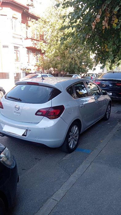 OPEL Astra 2012 — imagine 3