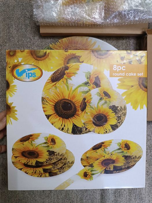 Нов комплект за сервиране на сладкиш/торта