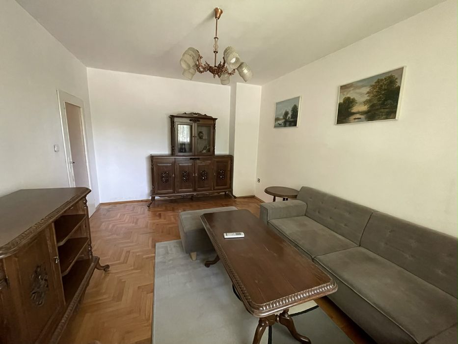 Дава се под наем Тристаен апартамент в Стара Загора, Била - 80 кв.м за 298.86 € - Снимка #1