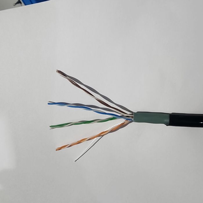 Hicom kabel FTP CAT5,6.