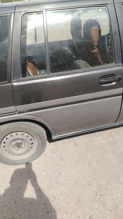 Продам Nissan PRAIRIE обьëм двигателя2. 4