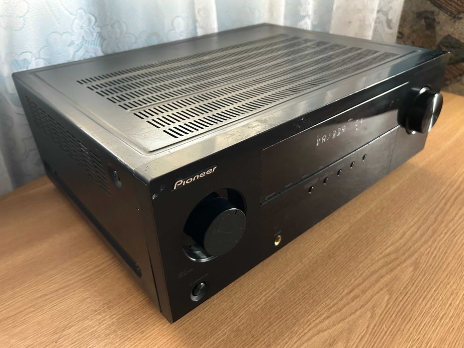 Amplituner-amplificator-statie PIONEER cu iesire activa de subwoofer