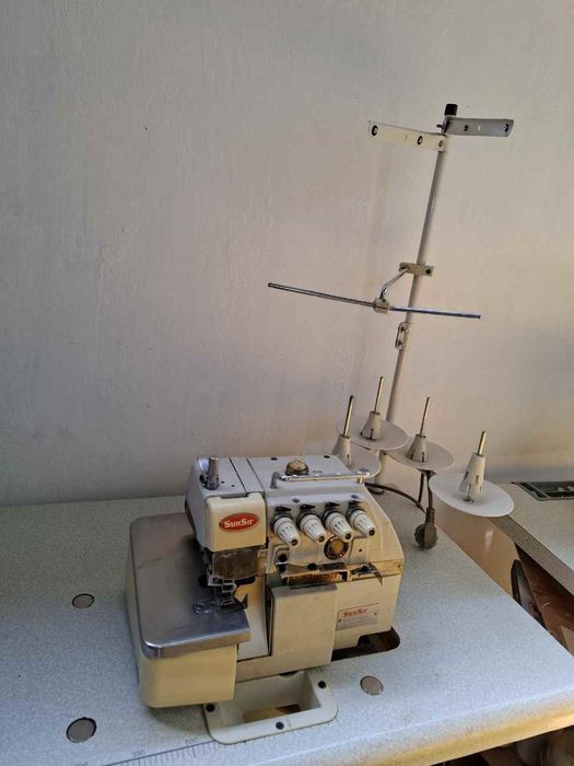 Продаётся оверлог и швейная машина