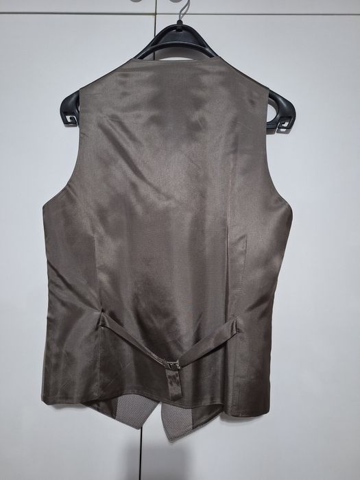 Vând sacou, vestă și pantaloni slim fit