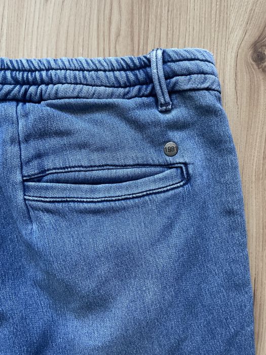 GUESS / мъжки спортни дънки W33