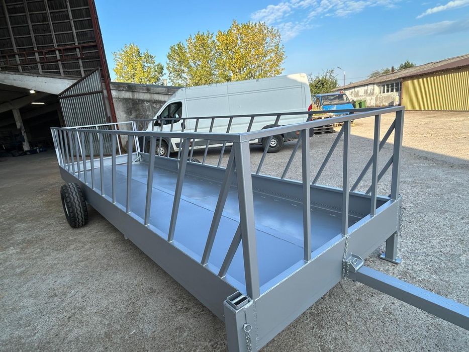 Hrănitor mobil pentru pășune.