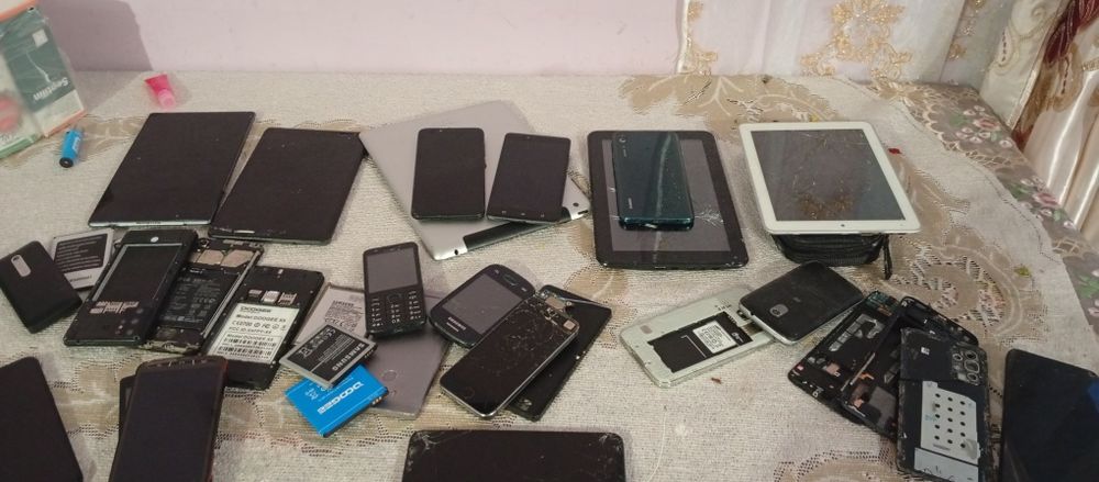 De vanzare telefoane