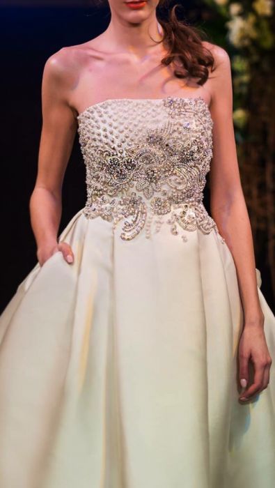 Rochie mireasa Marie Ollie IMPECABILA