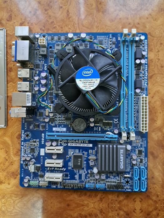 Kit placa de baza Gigabite H61M-D2-B3