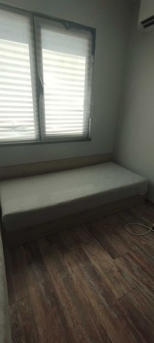 Две легла (185x80)