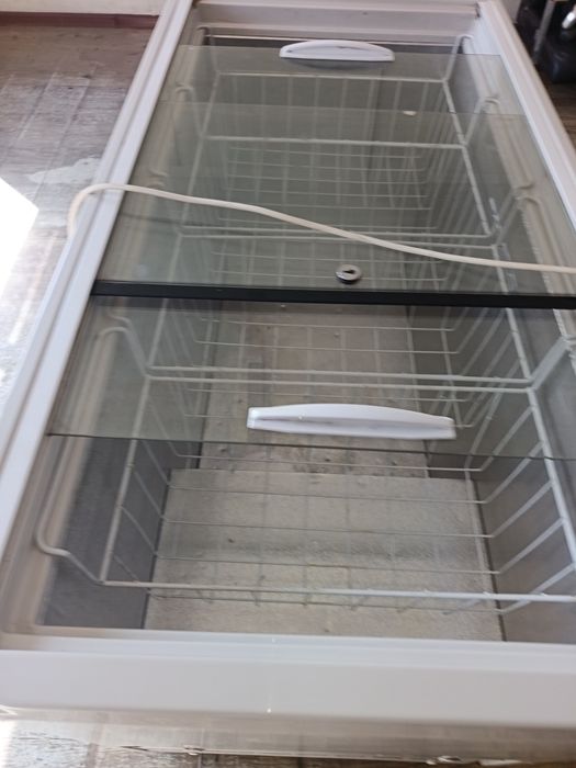 Продам морозильник